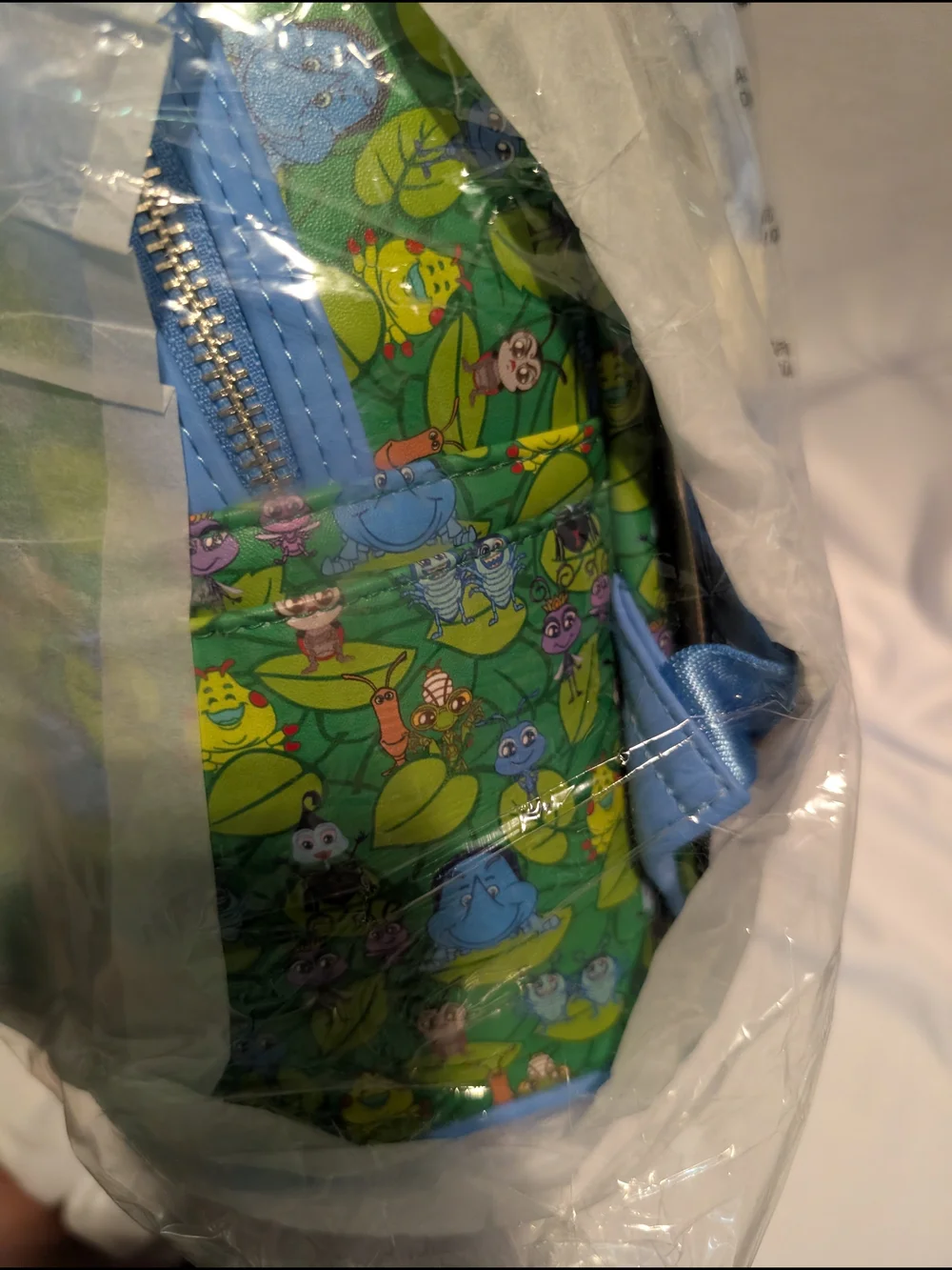 Nwt Never Removed From Plastic Original Wrapping Rare Bugs Life Loungefly - Picture 3 of 4